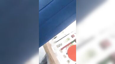 Horny Bangladeshi couple der park er bhetor gudh marar MMS video faash