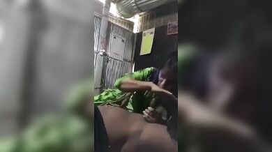 Hot Bangladeshi maagir mukh die dhon chushar MMS video