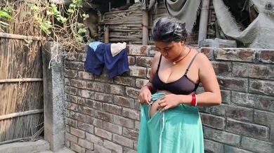 Public washroom a boudir abong taar debor er gorom gorom choda chodir blue film