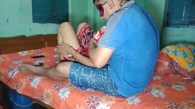 Bangladeshi boudi taar nijer mukh die taar debor ke shanti korar sex video