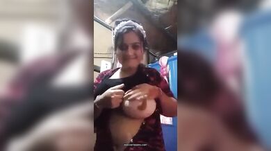 Boro sthonwali bou taar premik ke taar gudh chepe dekhae ei MMS video te