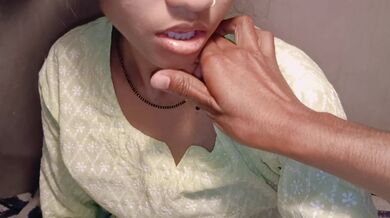 Boudi taar debor er boro dhon chushe khaowar HD sex video