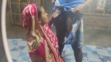 Bangladeshi graam er maagi khala taar batija ke chodar video