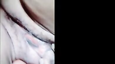 Bangladeshi bhabhi gudh abong dudh prachaar korar MMS video taar debor er kache