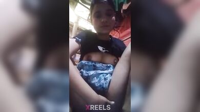 Bangladeshi upojati college er meye tar choto dudh abong tight gudh dekhanor porn clip