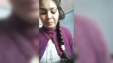 Bangladeshi meye taar foreign premik ke taar gudh dekhie impress korar MMS video clip