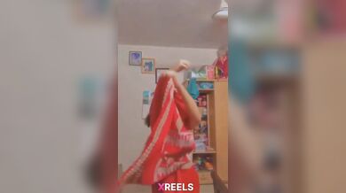 Bangladeshi bhabhi taar debor ke taar bishal boro dudh dekhanor MMS video clip