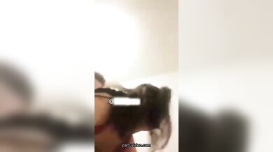 Bangladeshi meye taar European colleague ke nijer gudh die potanor XXX video clip