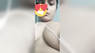 Boro dudh die taar premik ke seduce korar video clip