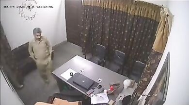 Luccha boss taar kormochari abong client ke chodar CC camera footage