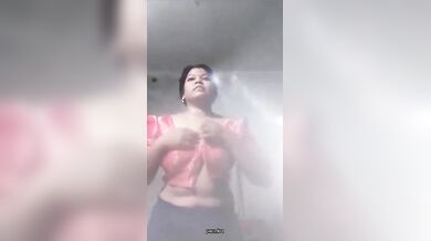 Boro dudhwali aunt taar kochi premik ke seduce korar MMS video clip