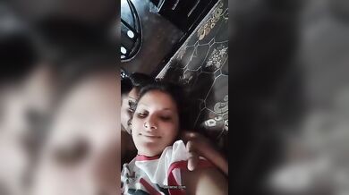 Bangladeshi Bihari meye abong taar boyfriend er moja korar XXX video clip