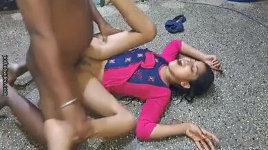 Bangladeshi meye taar gudh fatalo taar Indian bariwalar maddhome