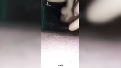 Graam er bou taar puro puri natural dudh abong shaved gudh dekhaae gosol er aag die