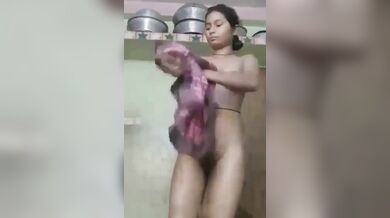 Kaaj er faake premik ke gudh fingering kore dekhalo meye ti