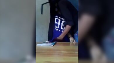 Tuition teacher er shaath college chatrir noshtami faash