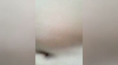 Mota apu taar tight shaved gudh onek boro dhon die chodani khaowalo