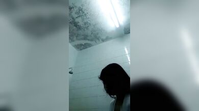 25 bochor boeshi substitute primary school er teacher taar premik ke seduce korlo gosol korte korte