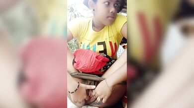 Tangail er kumari meye taar bf er shaathe noshtami faash