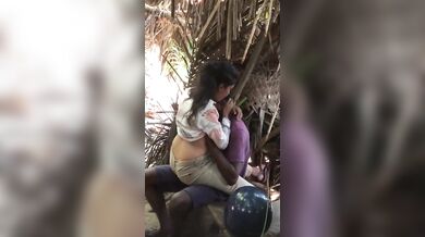 Kuakata te gie public jaagaae noshtamir korar viral video