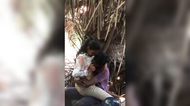 Kuakata te gie public jaagaae noshtamir korar viral video