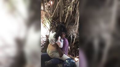 Kuakata te gie public jaagaae noshtamir korar viral video