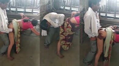 Pabnar ak bhai taar boro bhai ke nijer bou ke chodte deye