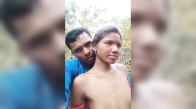 Bangladeshi jamai taar bouke nijer bondhur kache prachar korlo
