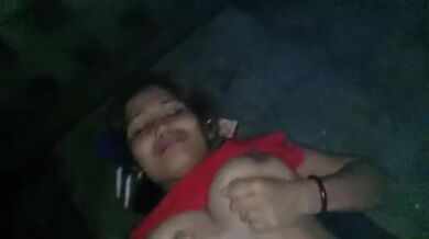 Ak Bangladeshi bhatija taar fuppi ke bhalo moton chodlo