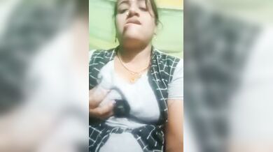 Boudi premik ke uttejito korar jonno bheja gudh faka kore deye