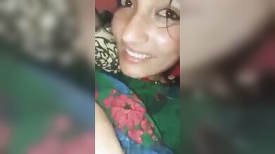 Shundor deshi meye taar cousin er kaach theke chodani khaae