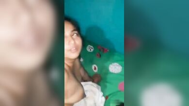 Dui bachhar Bangali maa Spain a giye nagorigotar jonno chode