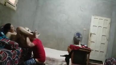 Desh er ak Uber driver taar dhoni passenger er shaathe moja