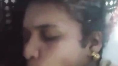 Noaga'r ak bou taar jamair bondhu'r shathe dushtamite joralo