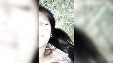 Bhai taar best friend ke nijer gf er shathe chod'te deye