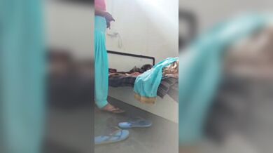 Bou er kaaj shaali ke diye koralo ak luccha Bangladeshi bhai