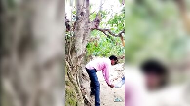 Noakhali'r kaka taar bhatiji ke jongol er bhetor niye chodlo