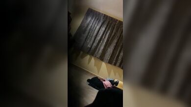 Chele flat mate thaakle jaa hoe, shetai hoeche apu'r shathe