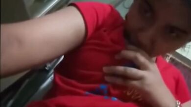 Mota dudhwala aunty jamai ke faaki diye joag dilo porokiyate