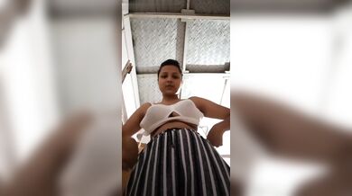 Luccha Deshi dulabhai er matha noshto kore dilo taar shaali