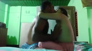 Jamai desh charar por e shuru hoye jaae debor o bou er khela