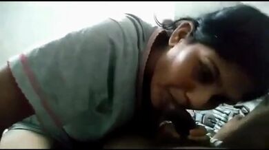 Bishal boro dudhwala Deshi MILF chod-te ke na pochondo kore?