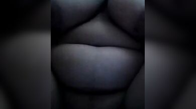 Boro dudhwali Saima aunty nijer gudh shaamlate bertho holo