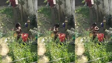 Graam er chaakrani ke gopone record kora holo gosol korte