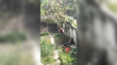 Graam er chaakrani ke gopone record kora holo gosol korte