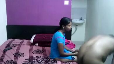 Garir chalok garments kormi premika ke abashik hotel a nilo