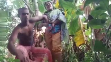 Grammo kaaj er meye ke chodani'r putul er moton bebohar korlo