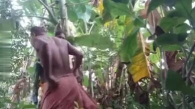 Grammo kaaj er meye ke chodani'r putul er moton bebohar korlo