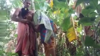 Grammo kaaj er meye ke chodani'r putul er moton bebohar korlo