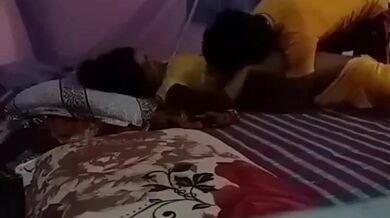 Khali basha peye chele taar premika ke niye eshe moja korlo